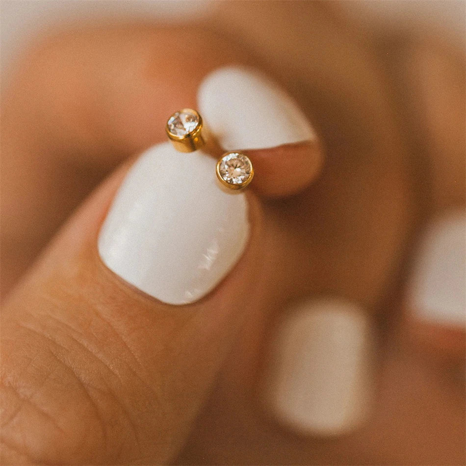 DIAMOND STUD