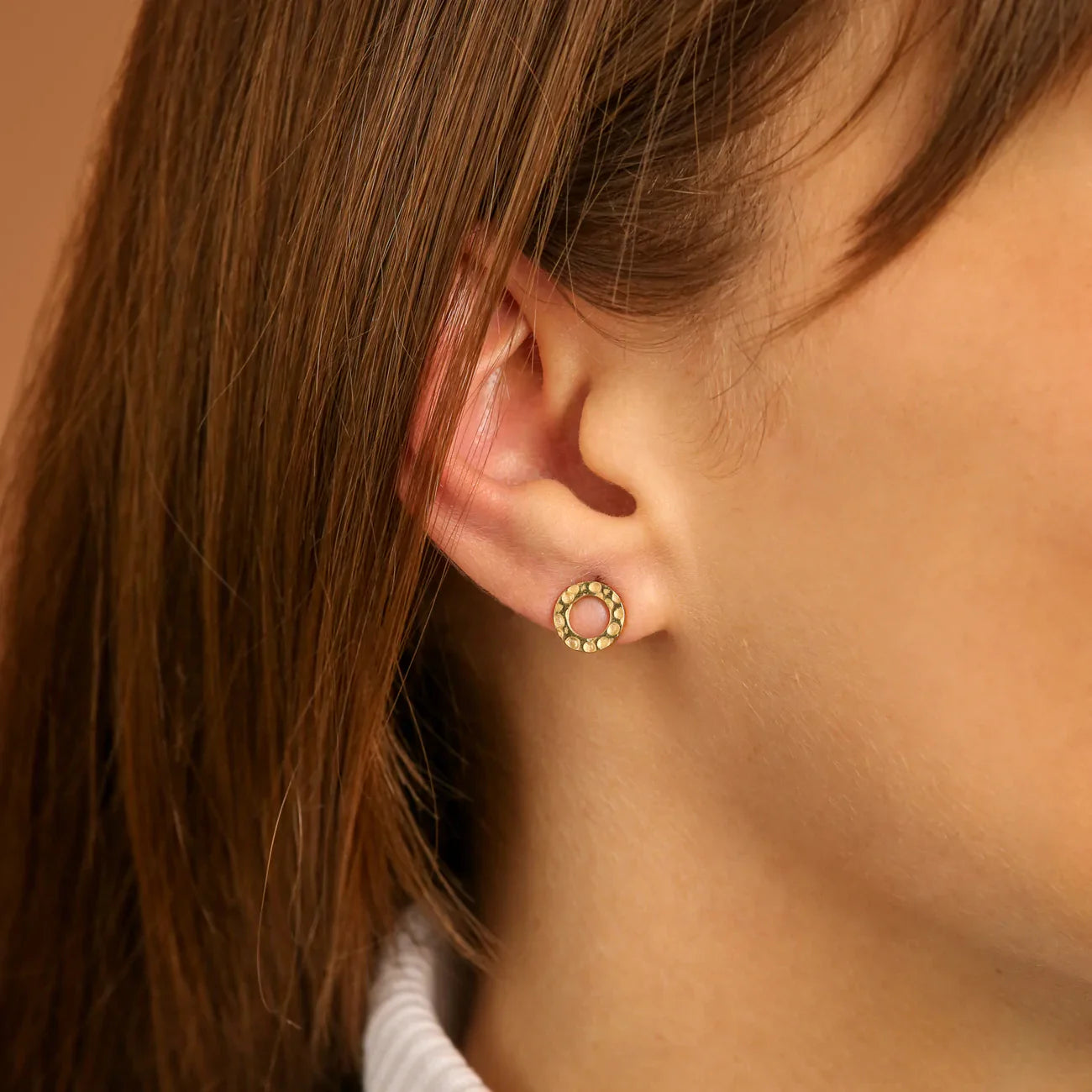 MAGICAL STUDS